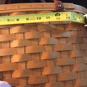 Longaberger Basket w/ Leather Handles